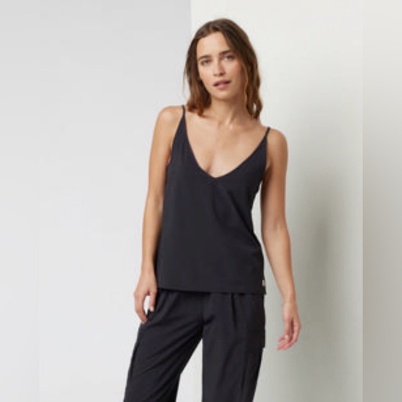 Vuori Tops - Vuori Black V-Neck Camisole